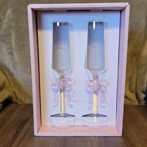 Set of cupcakes and cashmere pink bow champagne flutes viral tiktok bows